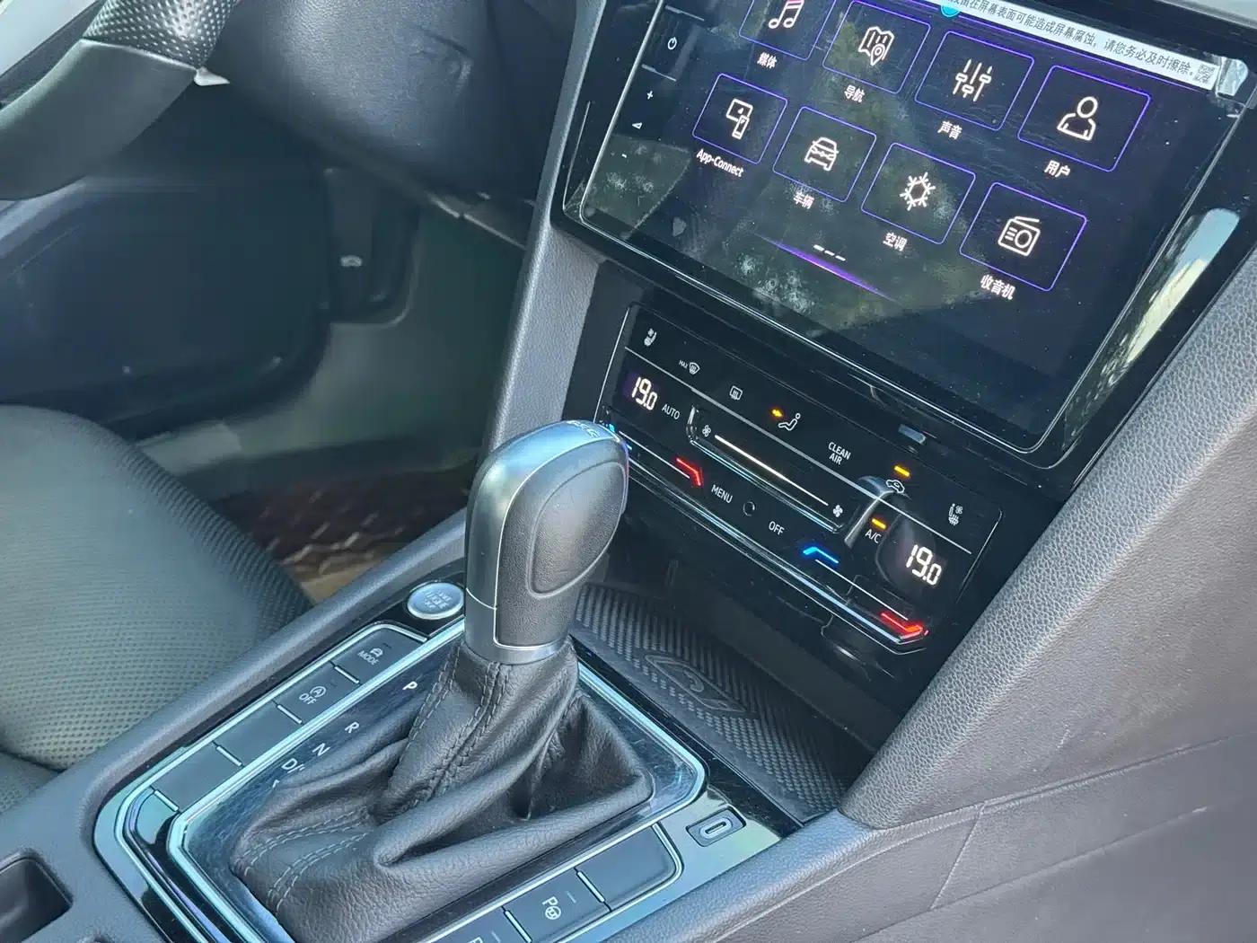 FAW-Volkswagen CC 2023 380TSI Striking Edition — миниатюра 22