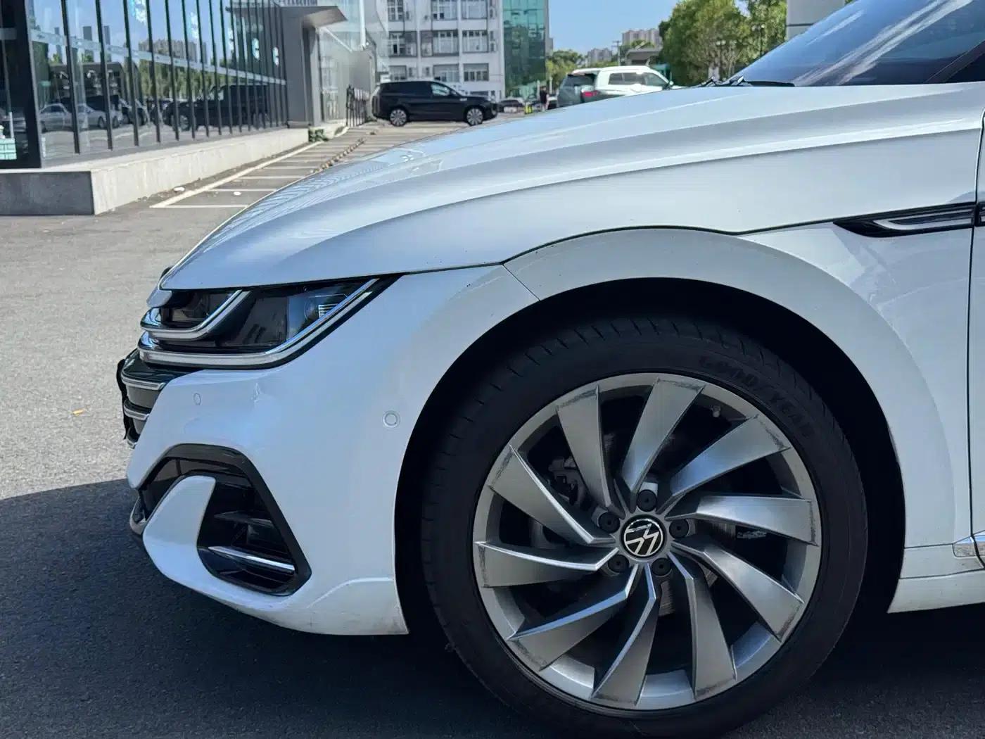 FAW-Volkswagen CC 2023 380TSI Striking Edition — миниатюра 29