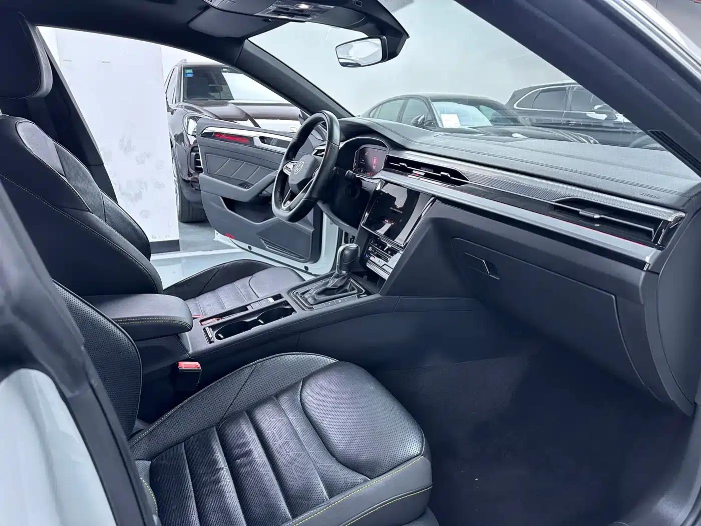 FAW-Volkswagen CC 2023 380TSI Striking Edition — миниатюра 16