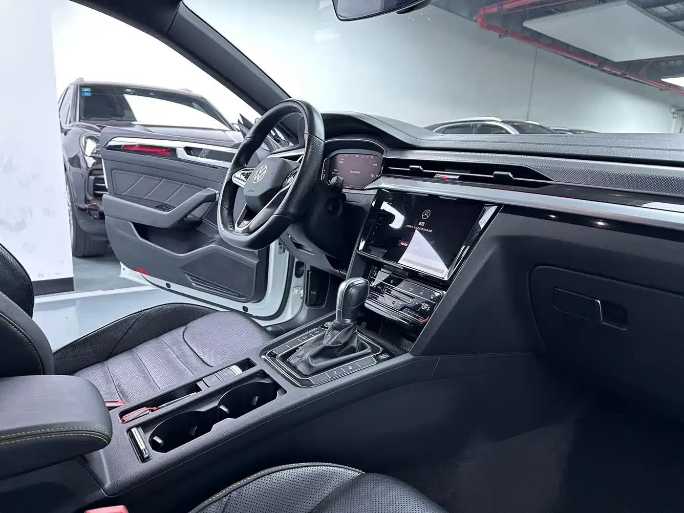 FAW-Volkswagen CC 2023 380TSI Striking Edition — миниатюра 17