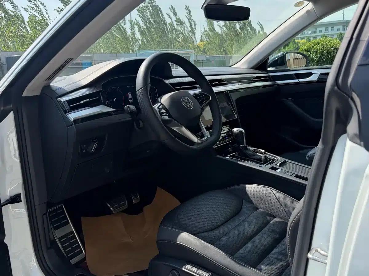 FAW-Volkswagen CC 2021 380TSI Striking Edition — миниатюра 7