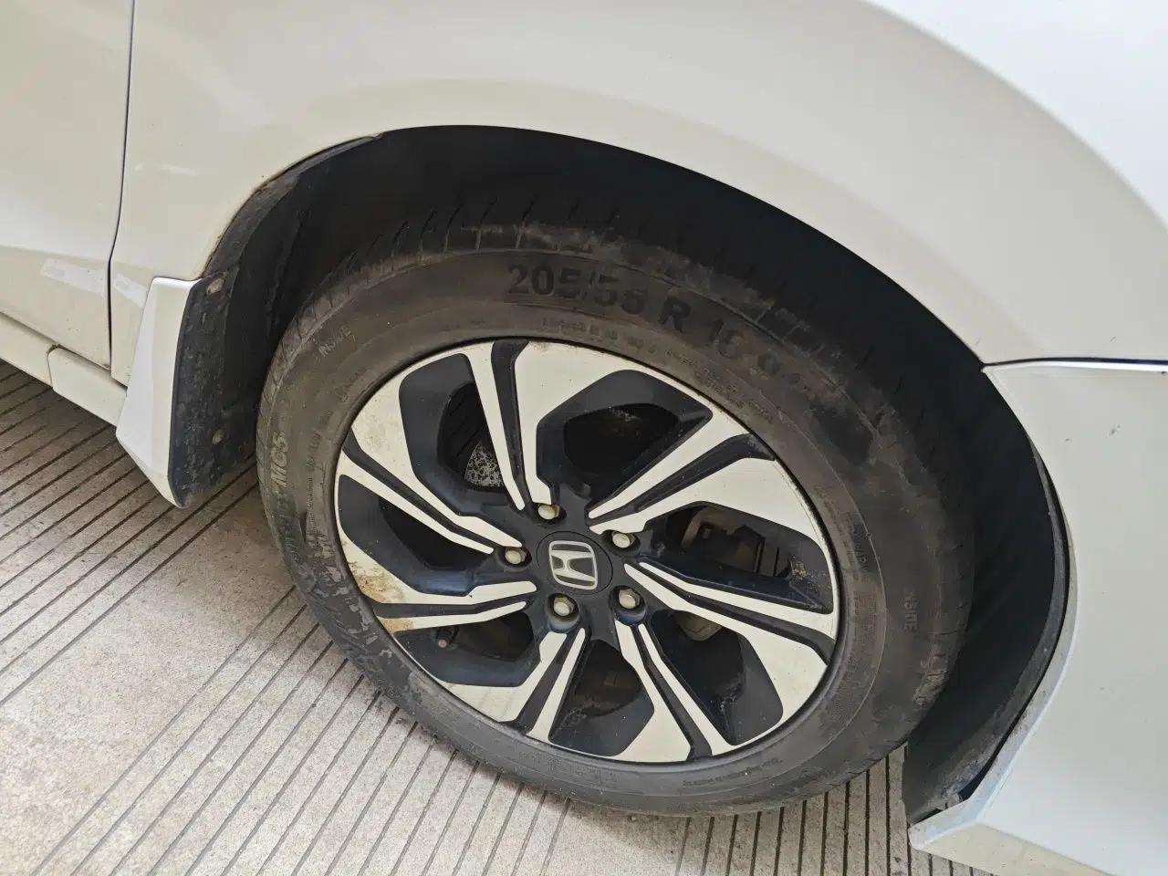 Honda Crider 2016 1.8L CVT Flagship Edition — миниатюра 8