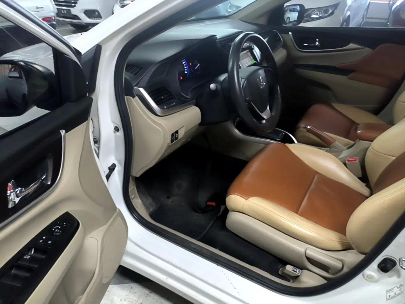 Honda Crider 2016 1.8L Manual Comfort Version — миниатюра 18