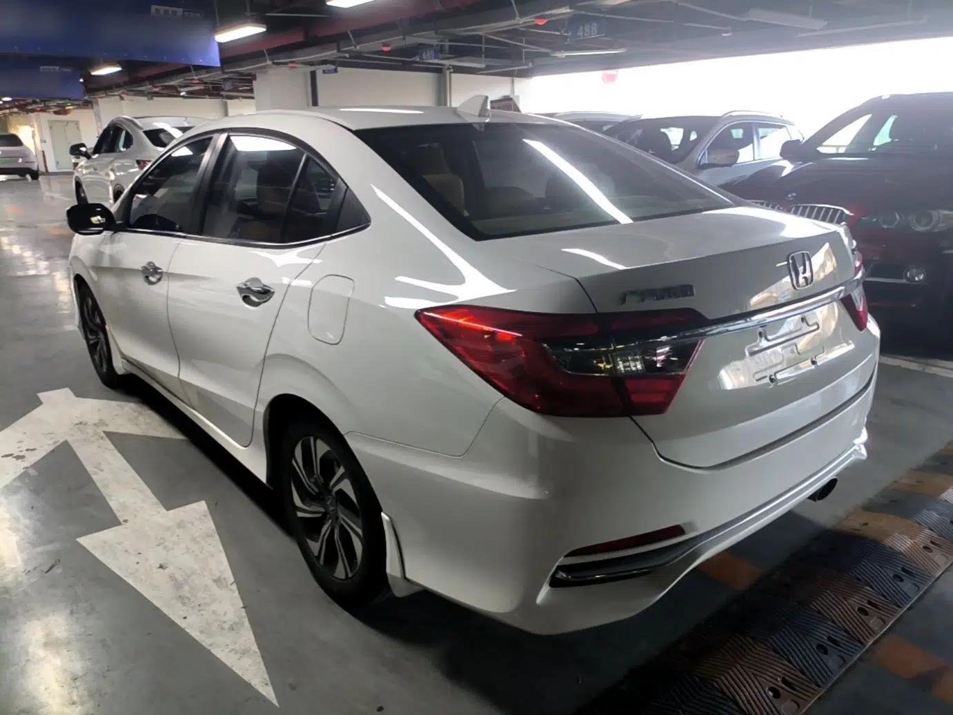 Honda Crider 2016 1.8L Manual Comfort Version — миниатюра 4