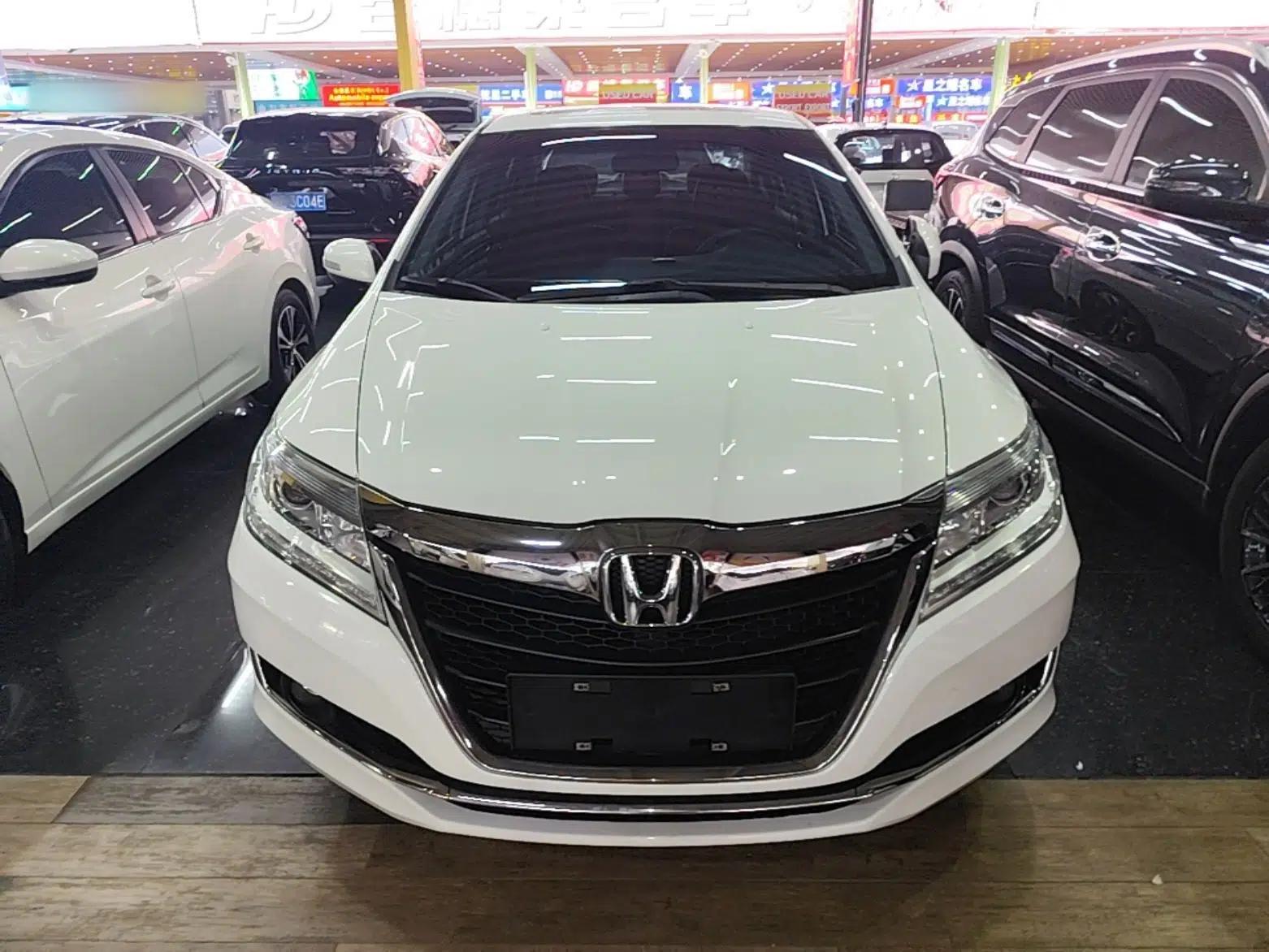 Honda Crider 2016 1.8L CVT Luxury Edition — миниатюра 2
