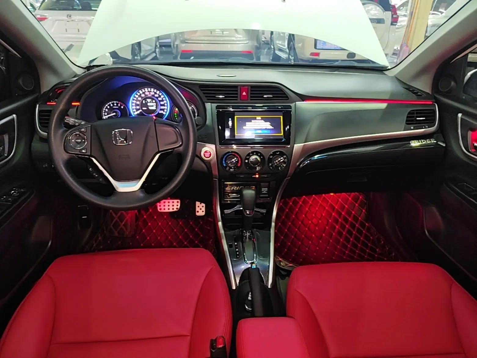 Honda Crider 2016 1.8L CVT Luxury Edition — миниатюра 12