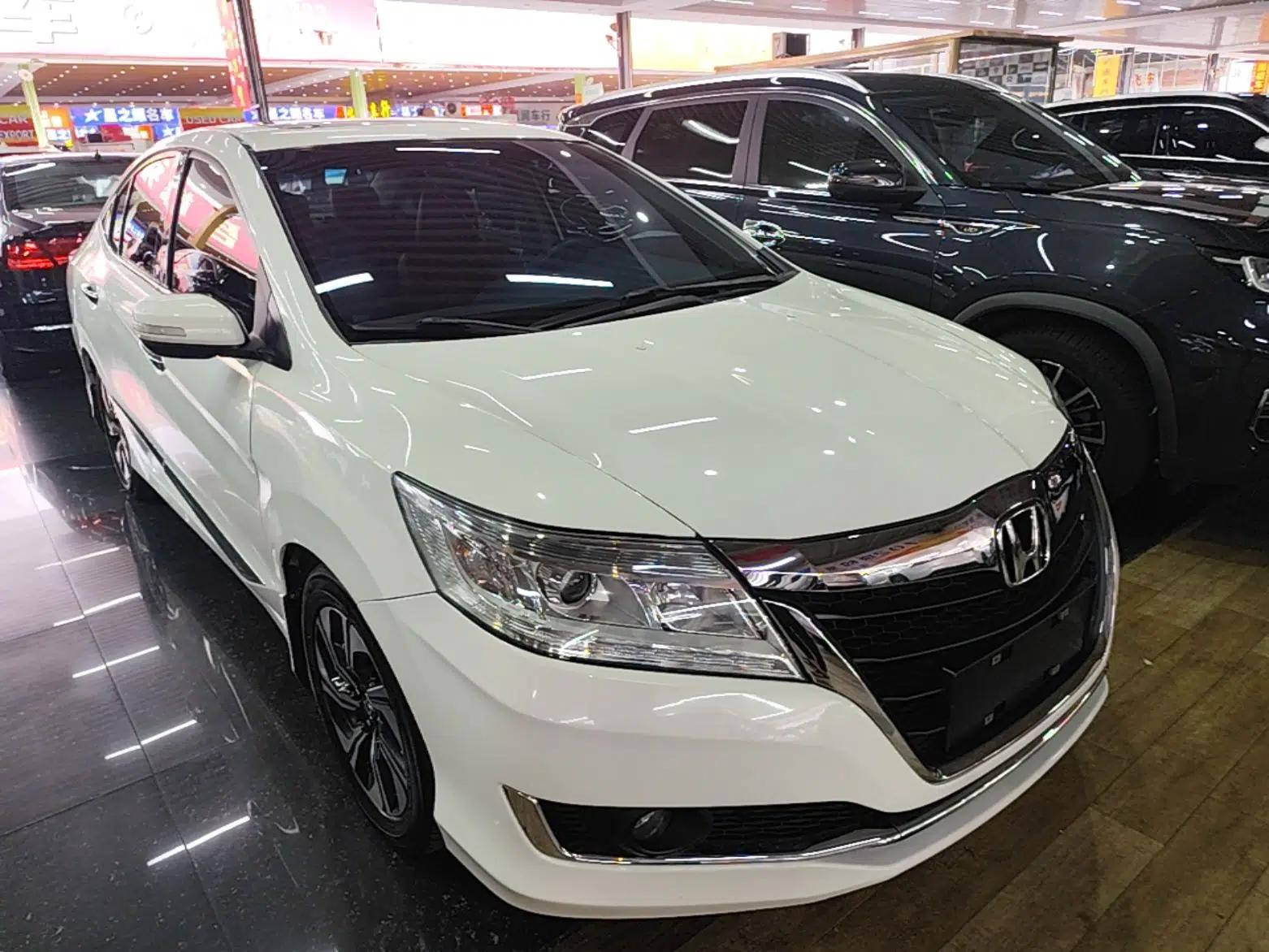 Honda Crider 2016 1.8L CVT Luxury Edition — миниатюра 3