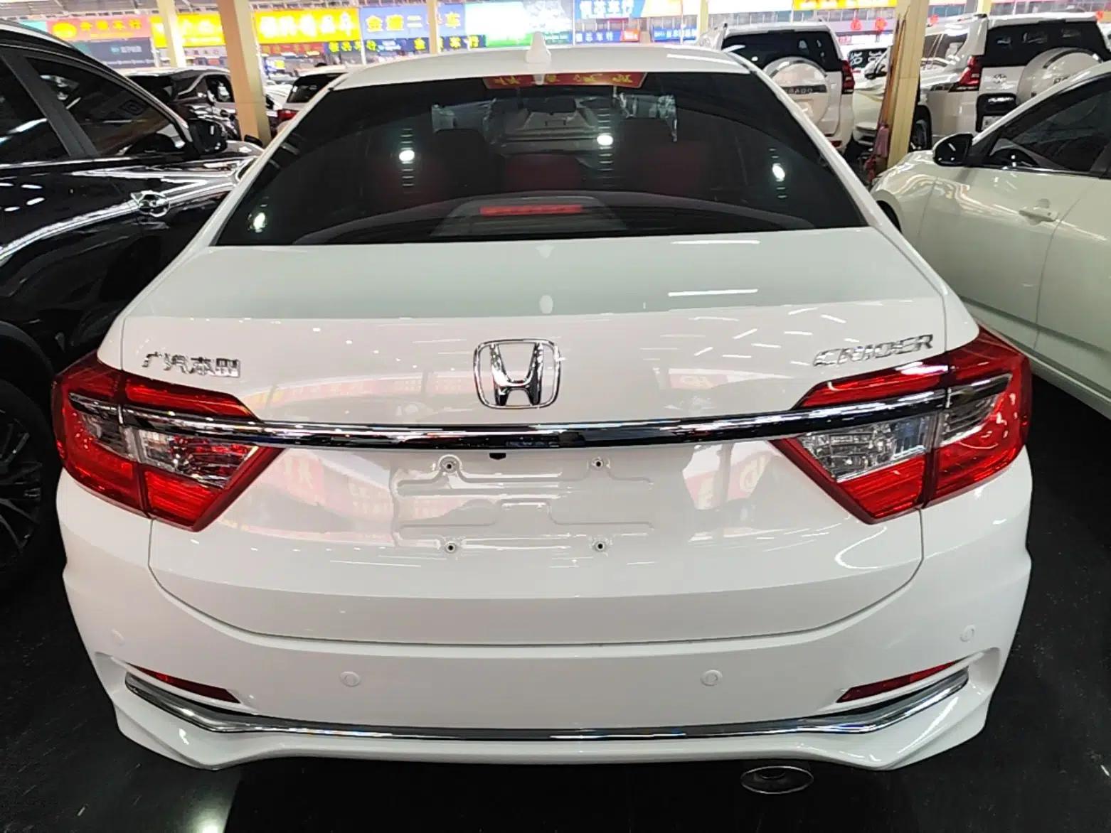Honda Crider 2016 1.8L CVT Luxury Edition — миниатюра 5