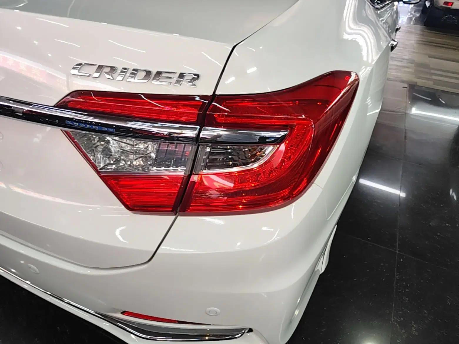 Honda Crider 2016 1.8L CVT Luxury Edition — миниатюра 9