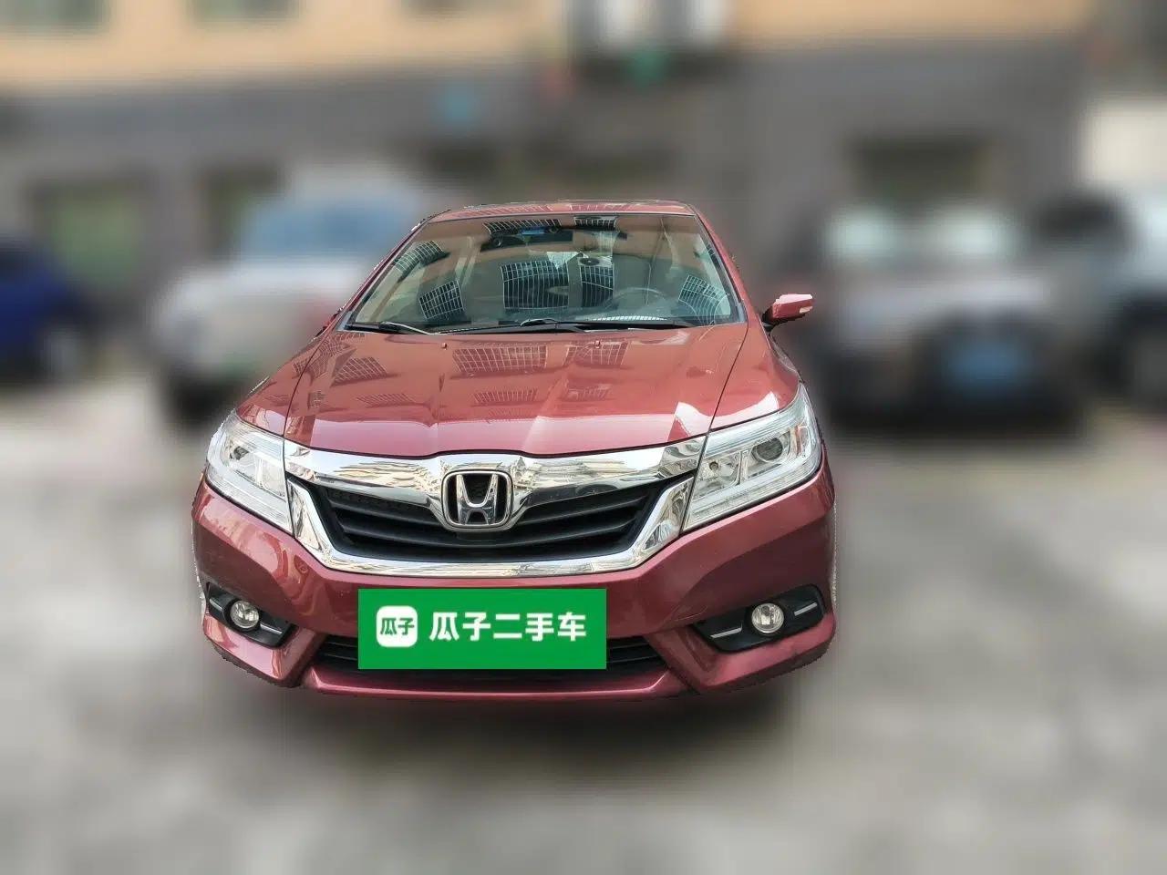 Honda Crider 2013 1.8L automatic luxury edition — миниатюра 2