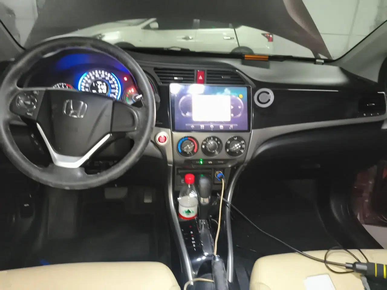 Honda Crider 2013 1.8L automatic luxury edition — миниатюра 9
