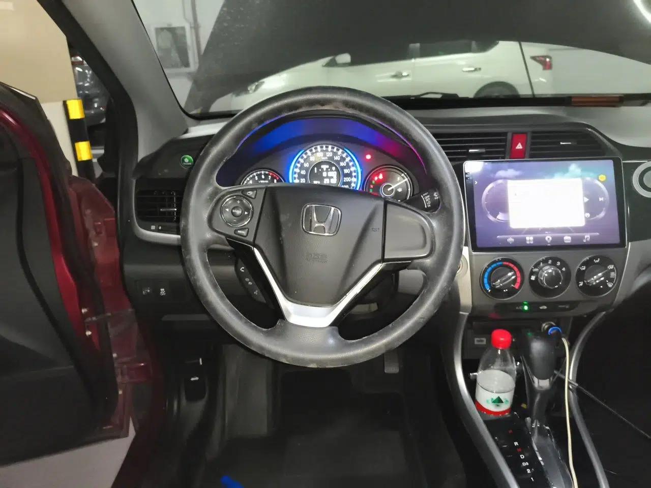 Honda Crider 2013 1.8L automatic luxury edition — миниатюра 10