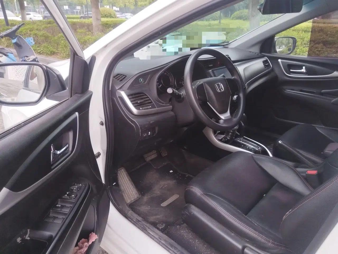 Honda Crider 2016 1.8L CVT Comfort Version — миниатюра 16