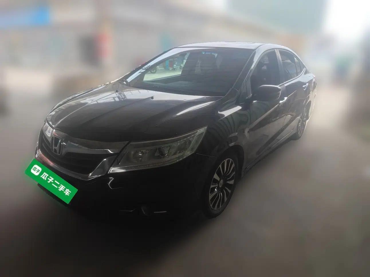 Honda Crider 2013 1.8L automatic luxury edition — миниатюра 1