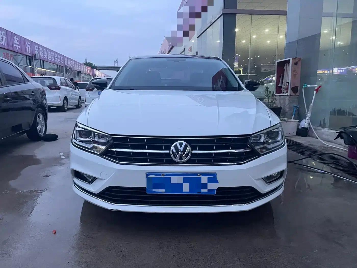 2016 Volkswagen Bora 230TSI DSG 25th Anniversary Edition — миниатюра 2