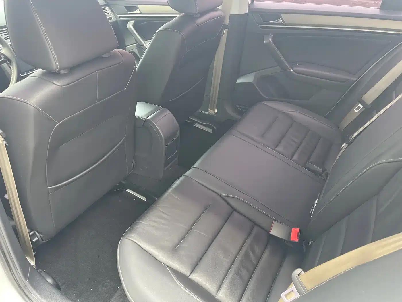 2016 Volkswagen Bora 230TSI DSG 25th Anniversary Edition — миниатюра 11