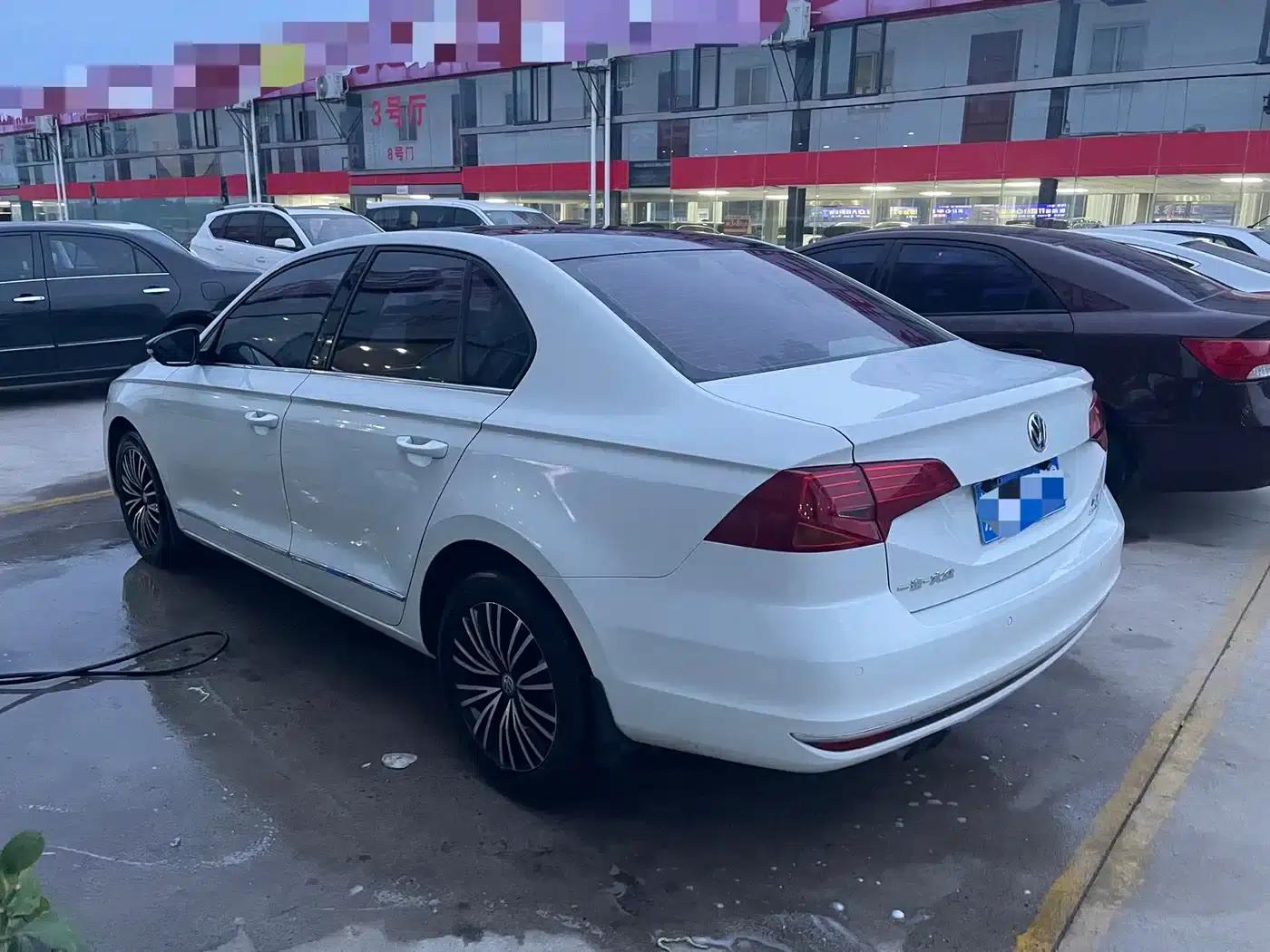 2016 Volkswagen Bora 230TSI DSG 25th Anniversary Edition — миниатюра 15