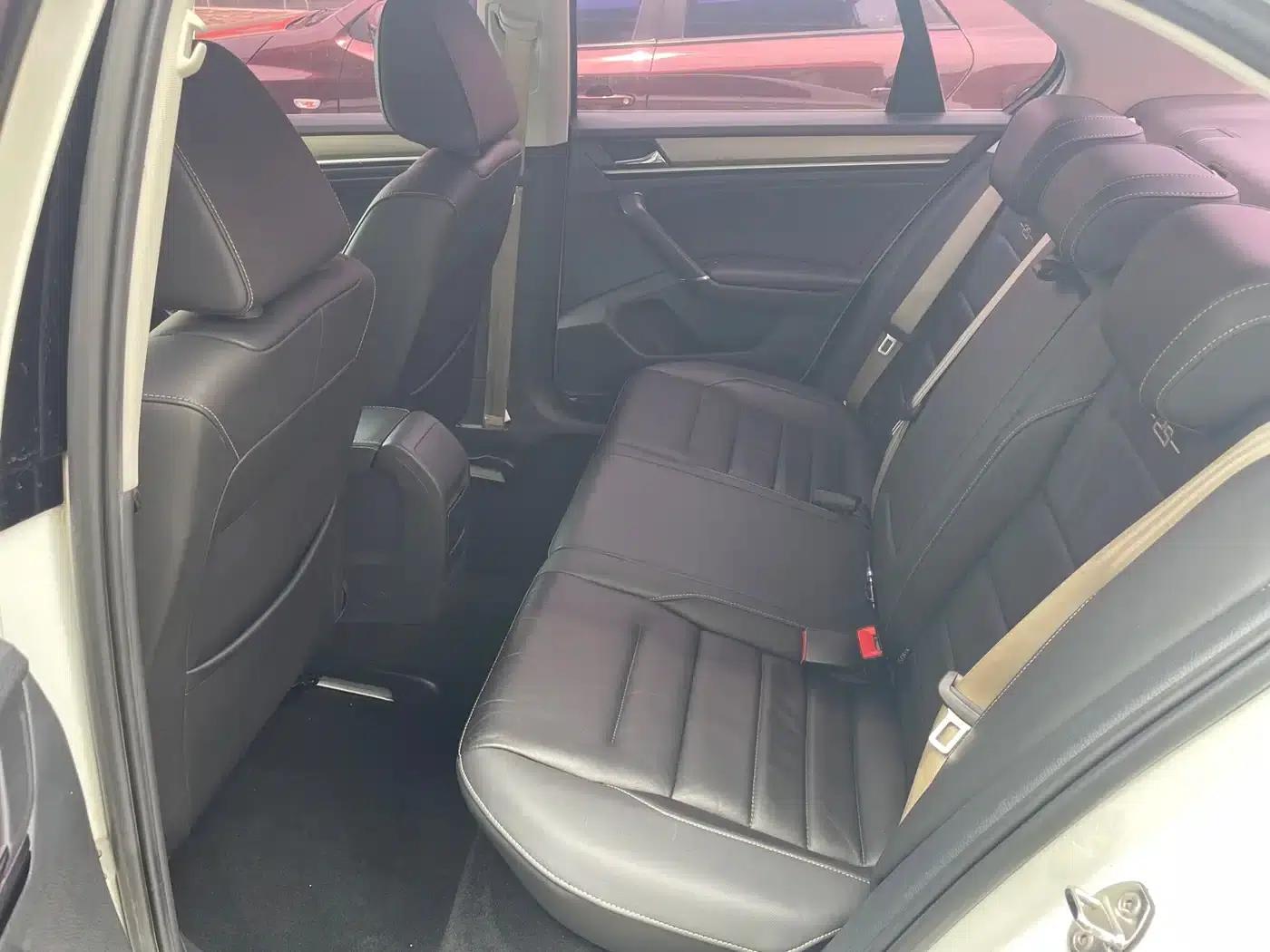 2016 Volkswagen Bora 230TSI DSG 25th Anniversary Edition — миниатюра 8