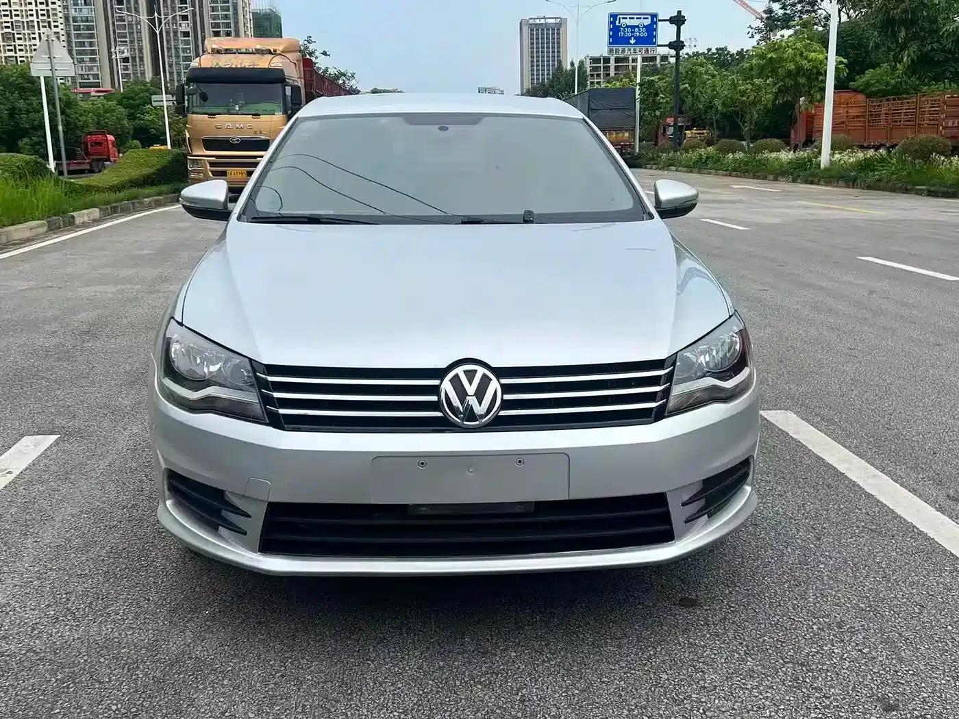 2015 Volkswagen Bora Value Edition 1.6L Manual Fashion Model — миниатюра 2