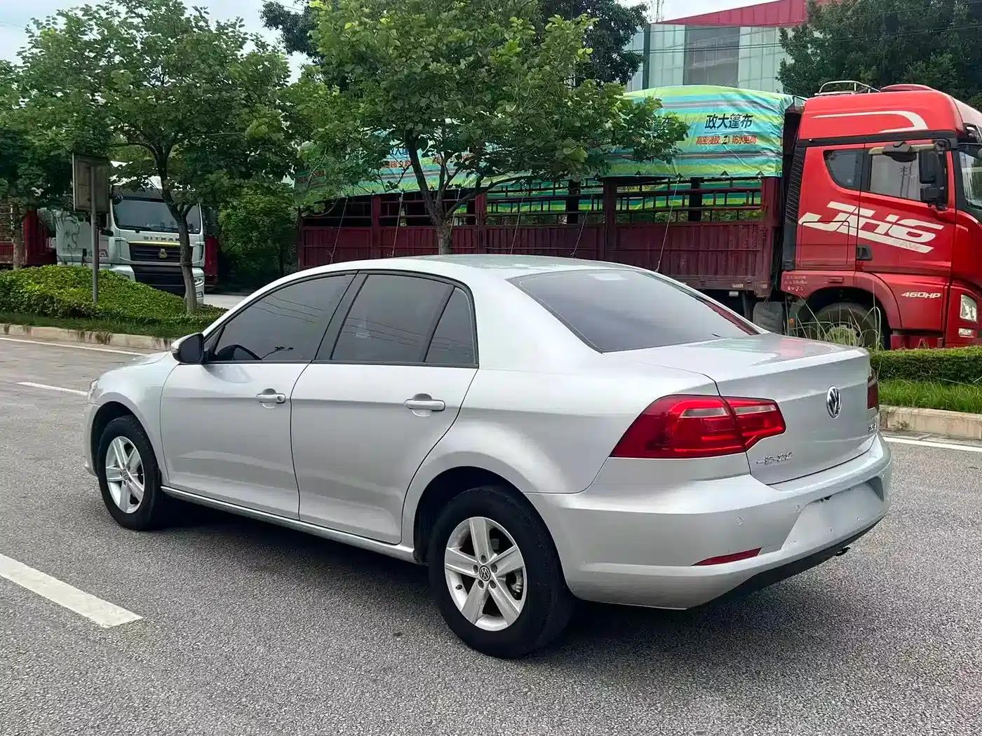 2015 Volkswagen Bora Value Edition 1.6L Manual Fashion Model — миниатюра 4