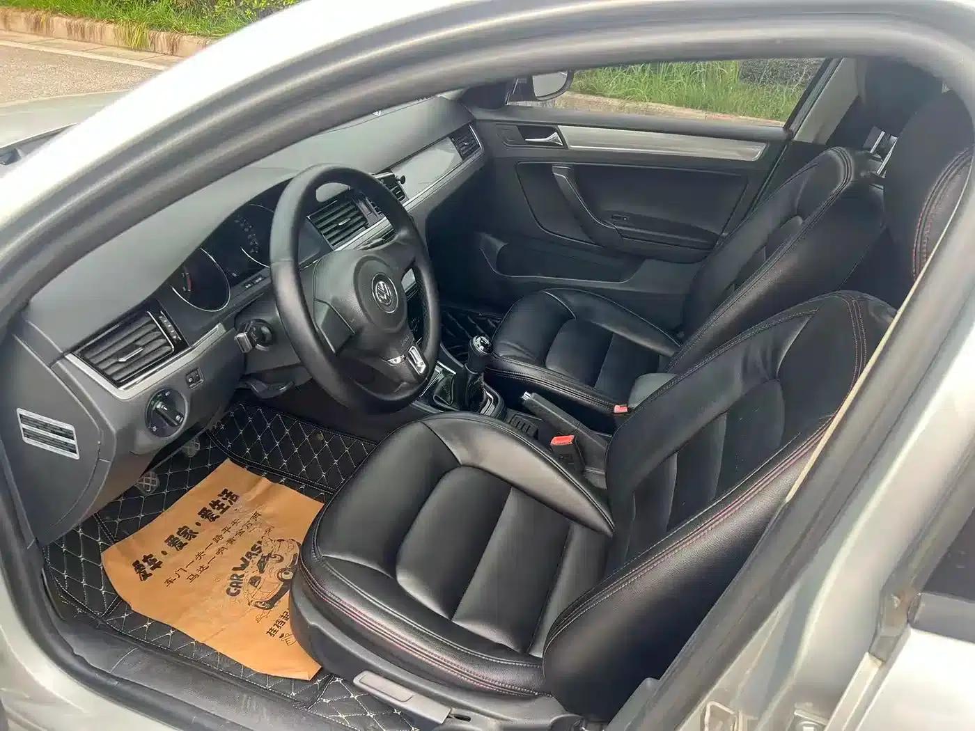 2015 Volkswagen Bora Value Edition 1.6L Manual Fashion Model — миниатюра 7
