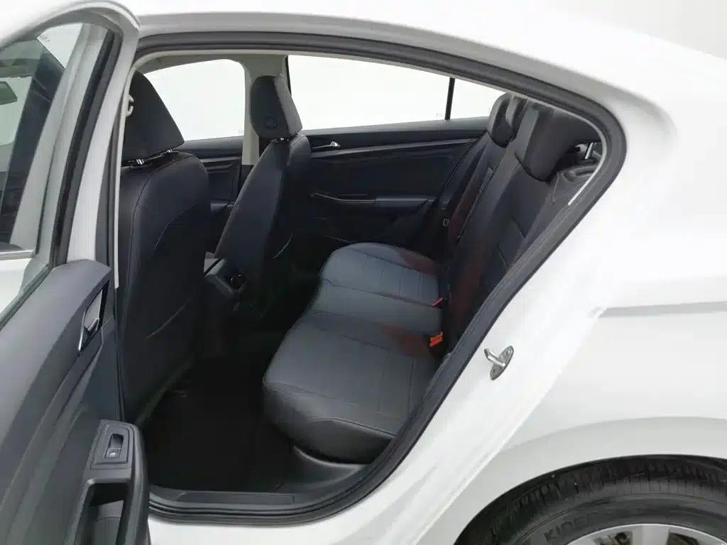 2019 Volkswagen Bora Facelift 1.5L Automatic Elite Model (China VI Emission Standard) — миниатюра 15