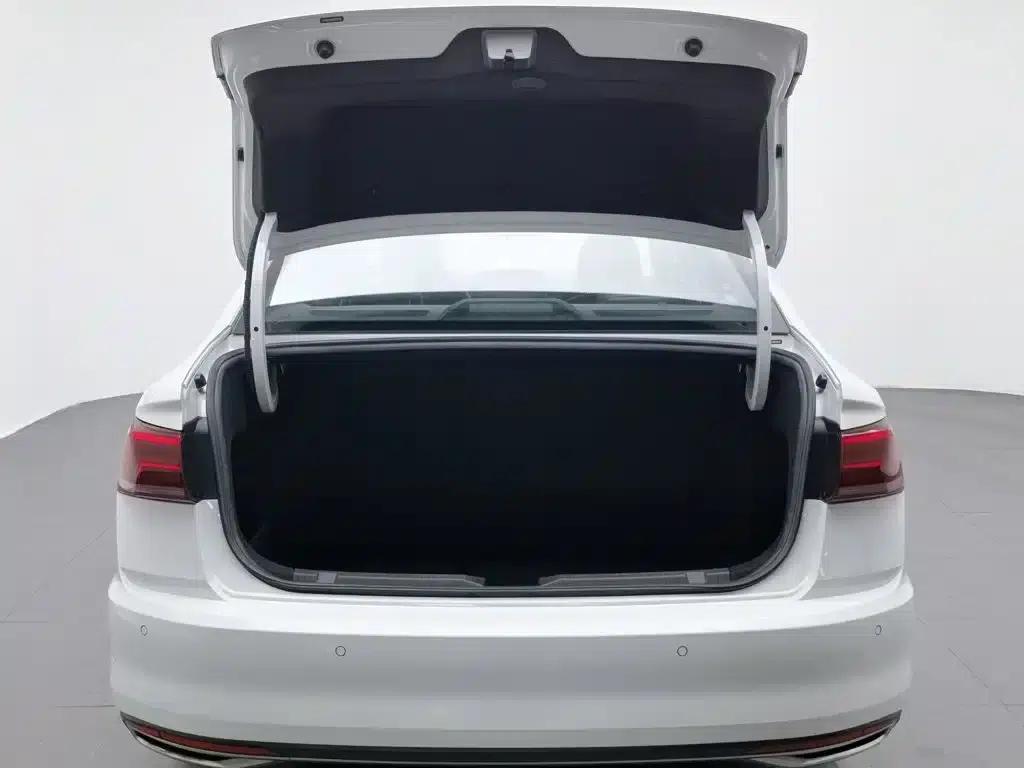 2019 Volkswagen Bora Facelift 1.5L Automatic Elite Model (China VI Emission Standard) — миниатюра 16