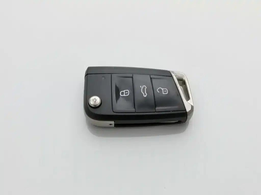 2019 Volkswagen Bora Facelift 1.5L Automatic Elite Model (China VI Emission Standard) — миниатюра 19