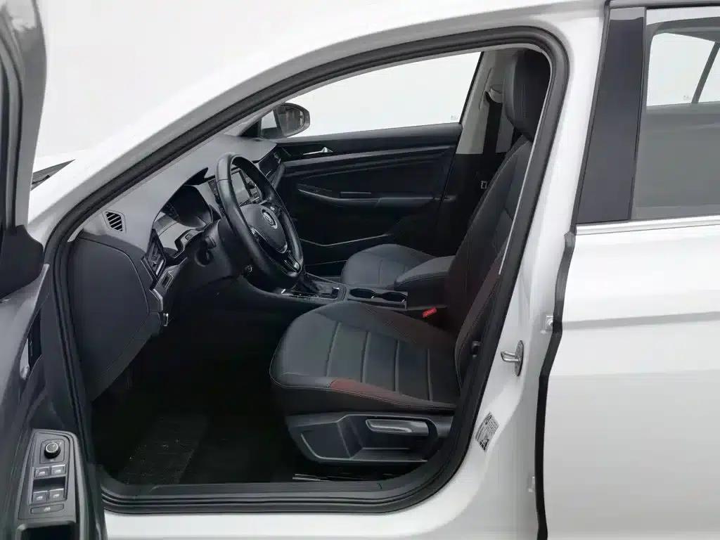 2019 Volkswagen Bora Facelift 1.5L Automatic Elite Model (China VI Emission Standard) — миниатюра 10