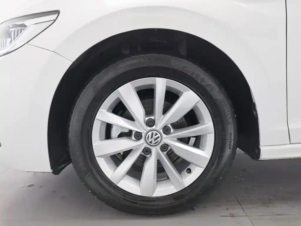 2020 Volkswagen Bora 1.5L Automatic Comfort Model — миниатюра 17