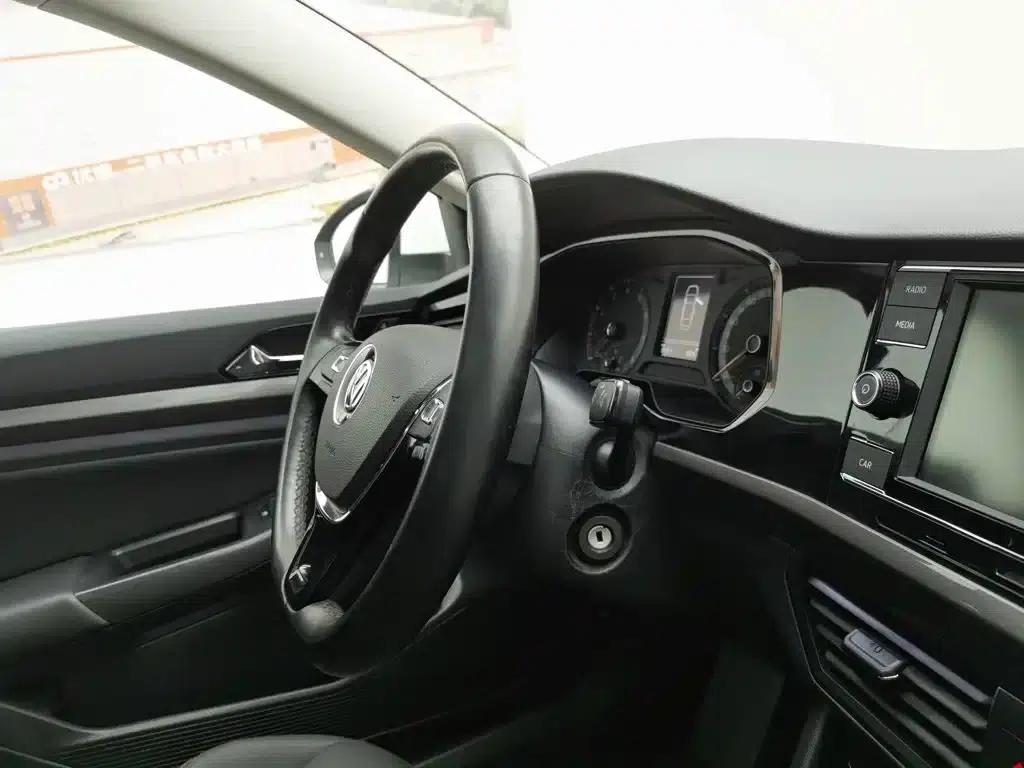 2020 Volkswagen Bora 1.5L Automatic Comfort Model — миниатюра 22