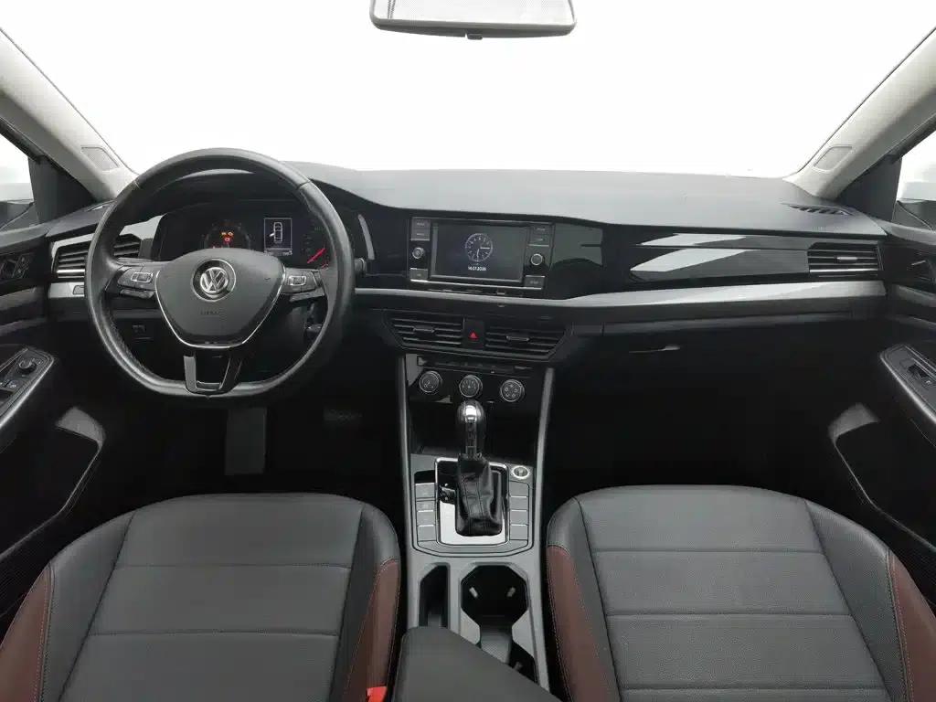 2020 Volkswagen Bora 1.5L Automatic Comfort Model — миниатюра 5