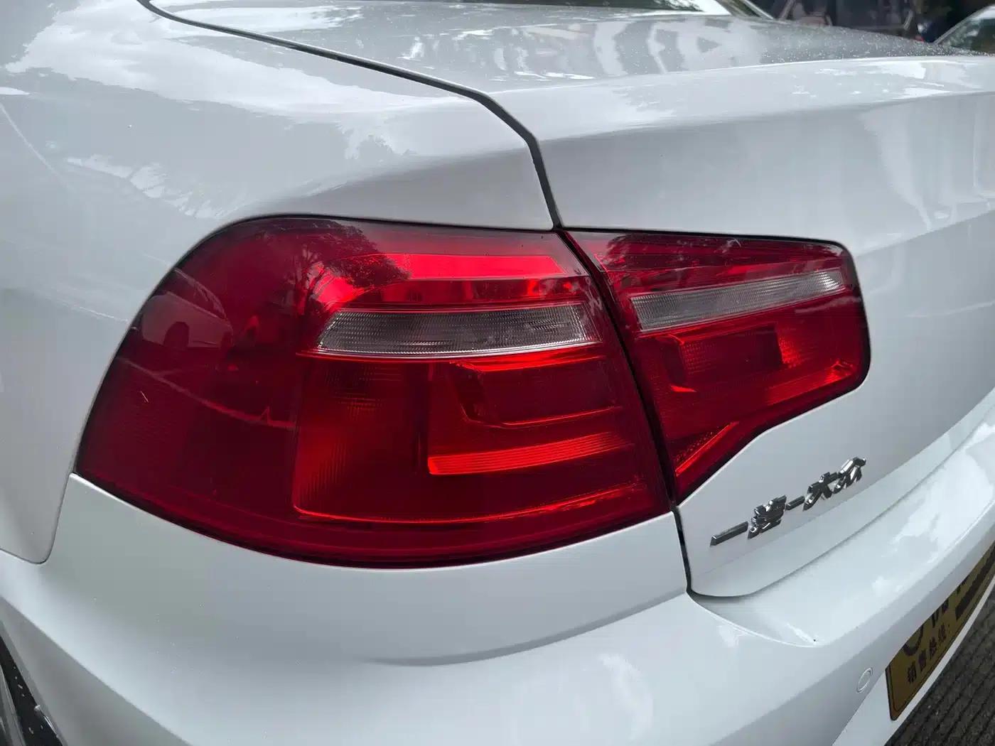 2013 Volkswagen Bora 1.6L Automatic Comfort Model — миниатюра 12