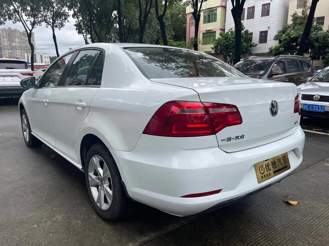 2013 Volkswagen Bora 1.6L Automatic Comfort Model — миниатюра 6