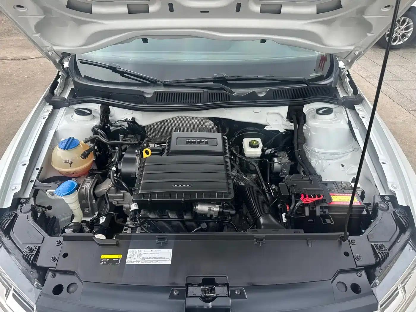 2019 Volkswagen Bora Legend 1.5L Automatic Fashion Model (China VI Emission Standard) — миниатюра 17