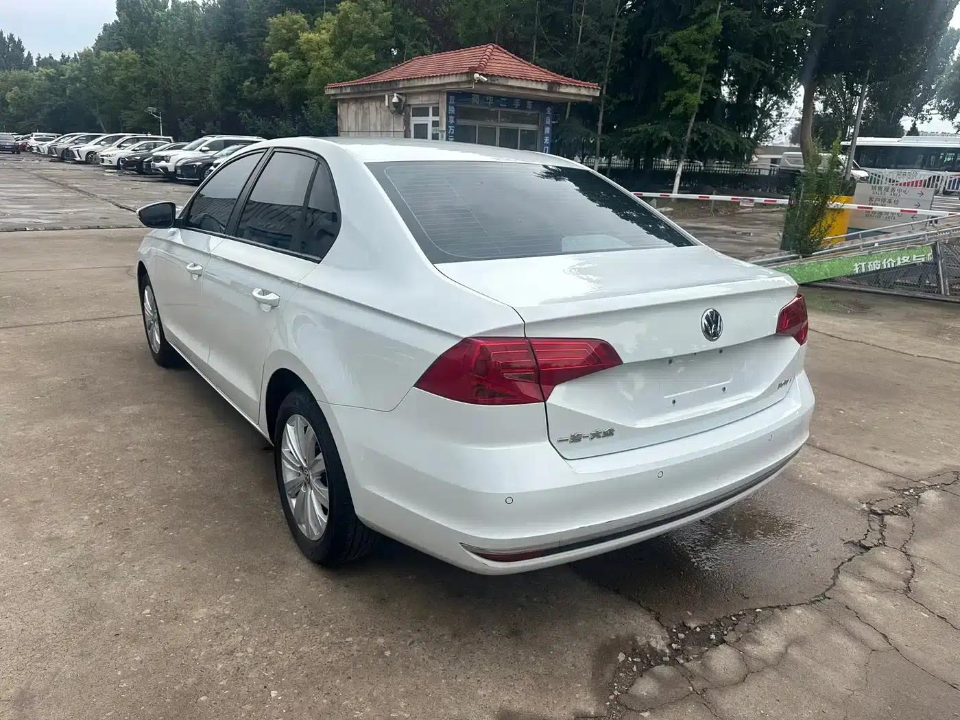 2019 Volkswagen Bora Legend 1.5L Automatic Fashion Model (China VI Emission Standard) — миниатюра 6