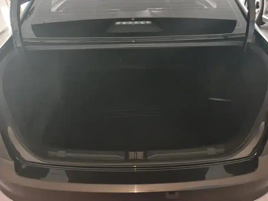 2023 Volkswagen Bora 300TSI DSG Premium Edition — миниатюра 4
