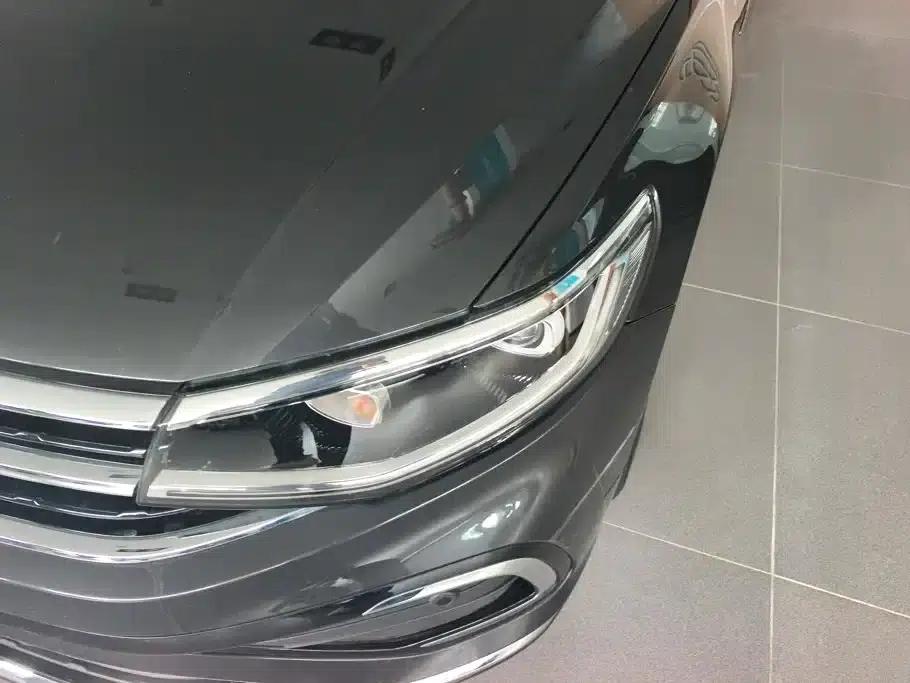 2023 Volkswagen Bora 300TSI DSG Premium Edition — миниатюра 5