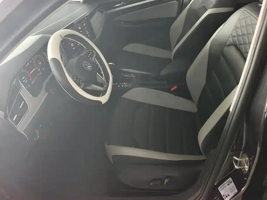 2023 Volkswagen Bora 300TSI DSG Premium Edition — миниатюра 9