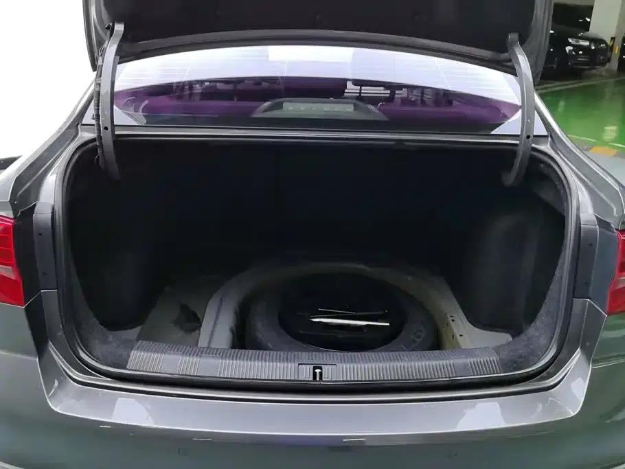 2016 Volkswagen Bora 1.6L Automatic Comfort Model — миниатюра 4