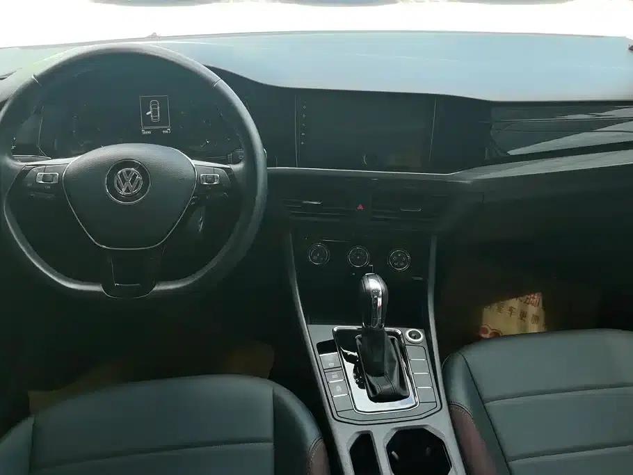 2019 Volkswagen Bora 1.5L Automatic Comfort Model — миниатюра 12