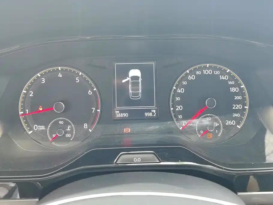 2019 Volkswagen Bora 1.5L Automatic Comfort Model — миниатюра 14