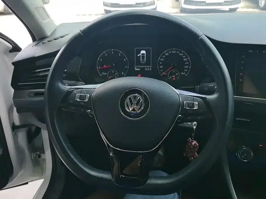 2019 Volkswagen Bora 1.5L Automatic Comfort Model — миниатюра 15
