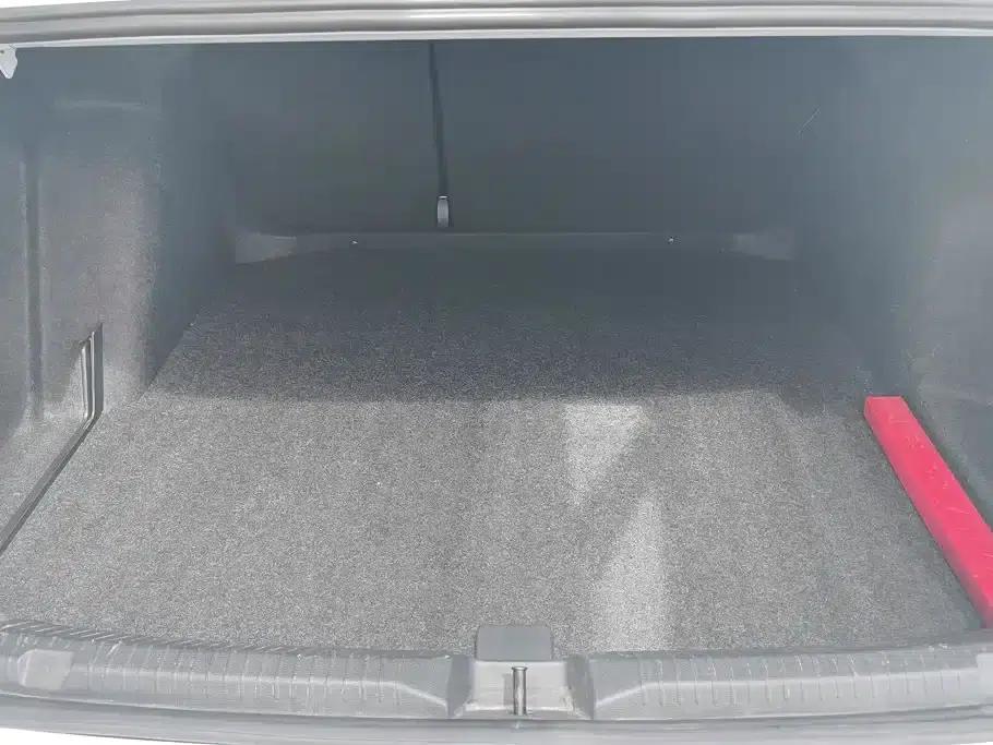 2019 Volkswagen Bora 1.5L Automatic Comfort Model — миниатюра 4