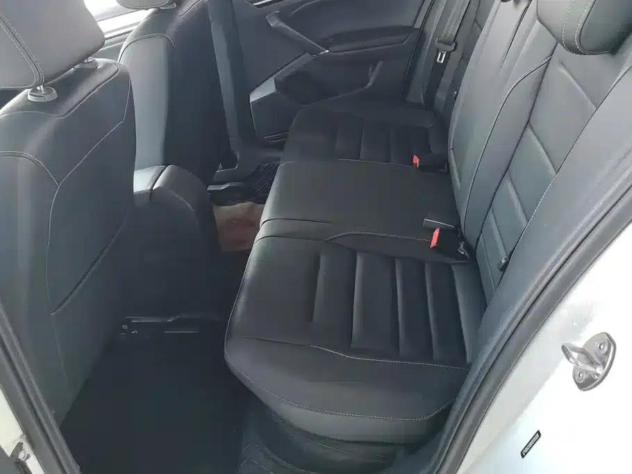 2017 Volkswagen Bora 1.6L Automatic Comfort Model — миниатюра 11