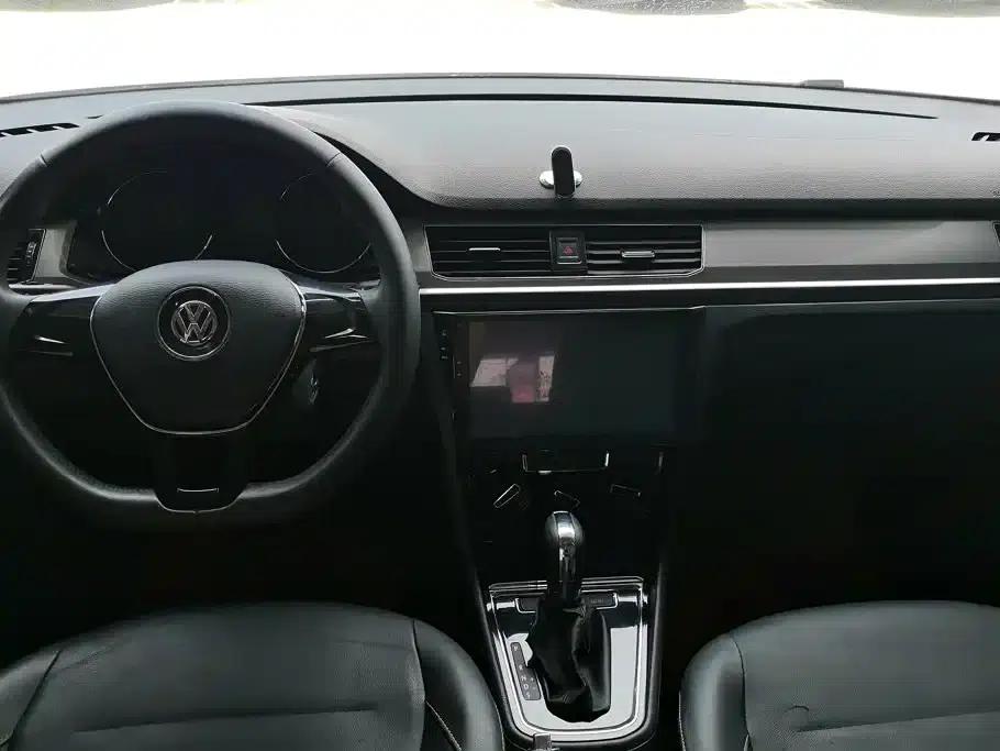 2017 Volkswagen Bora 1.6L Automatic Comfort Model — миниатюра 12
