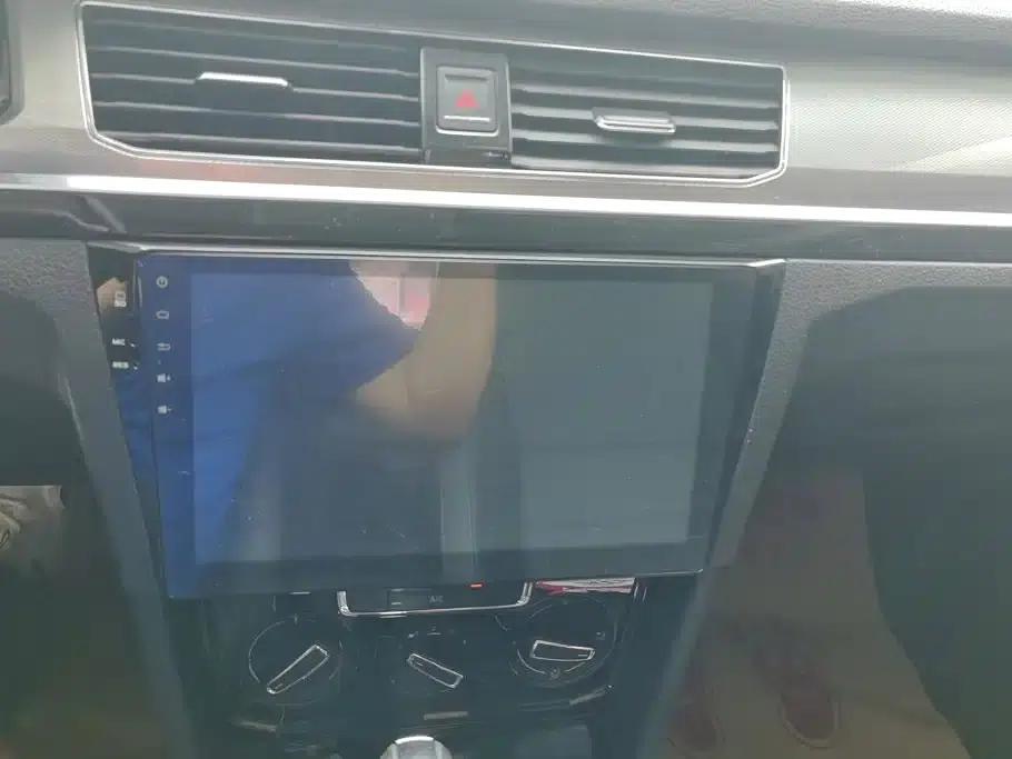 2017 Volkswagen Bora 1.6L Automatic Comfort Model — миниатюра 13