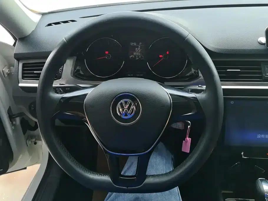 2017 Volkswagen Bora 1.6L Automatic Comfort Model — миниатюра 15