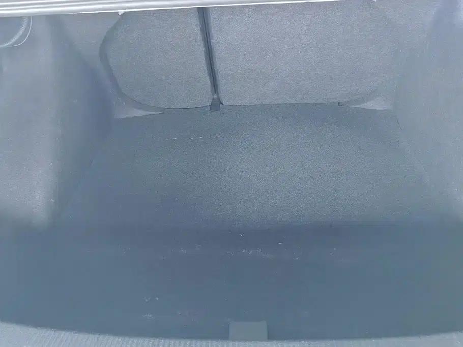 2017 Volkswagen Bora 1.6L Automatic Comfort Model — миниатюра 4
