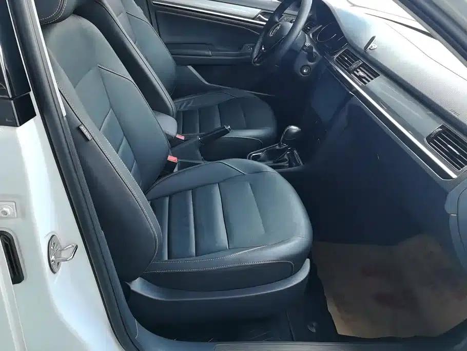 2017 Volkswagen Bora 1.6L Automatic Comfort Model — миниатюра 8